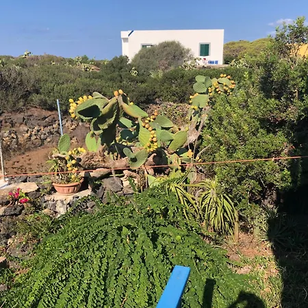 Holiday home Accogliente Bilocale Linosa